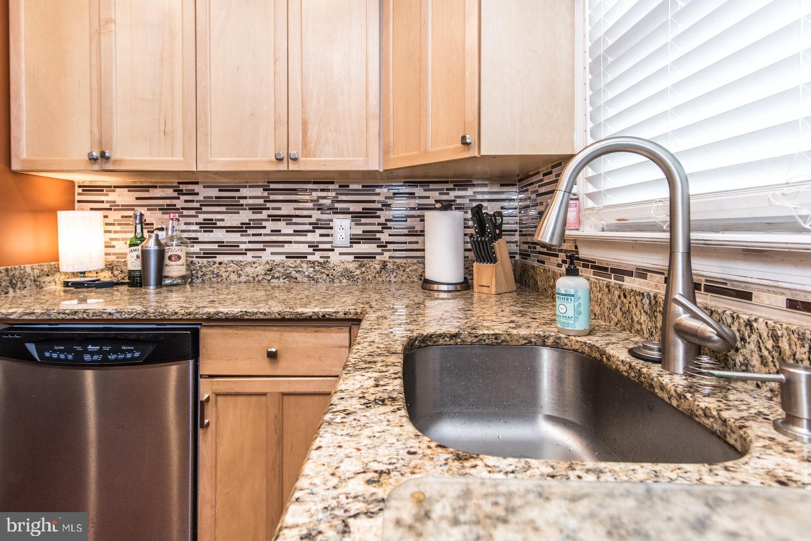 204 Abbott Road Hatboro, PA 19040 - Photo 17 of 59 Kitchen