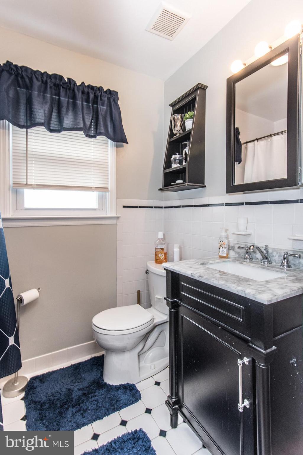 204 Abbott Road Hatboro, PA 19040 - Photo 38 of 59 Hall Bath