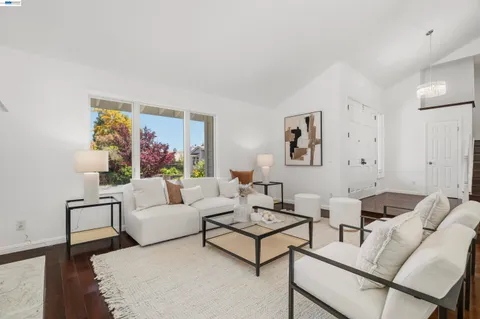 $1,749,998 | 11263 Rolling Hills Drive, Dublin, CA 94568