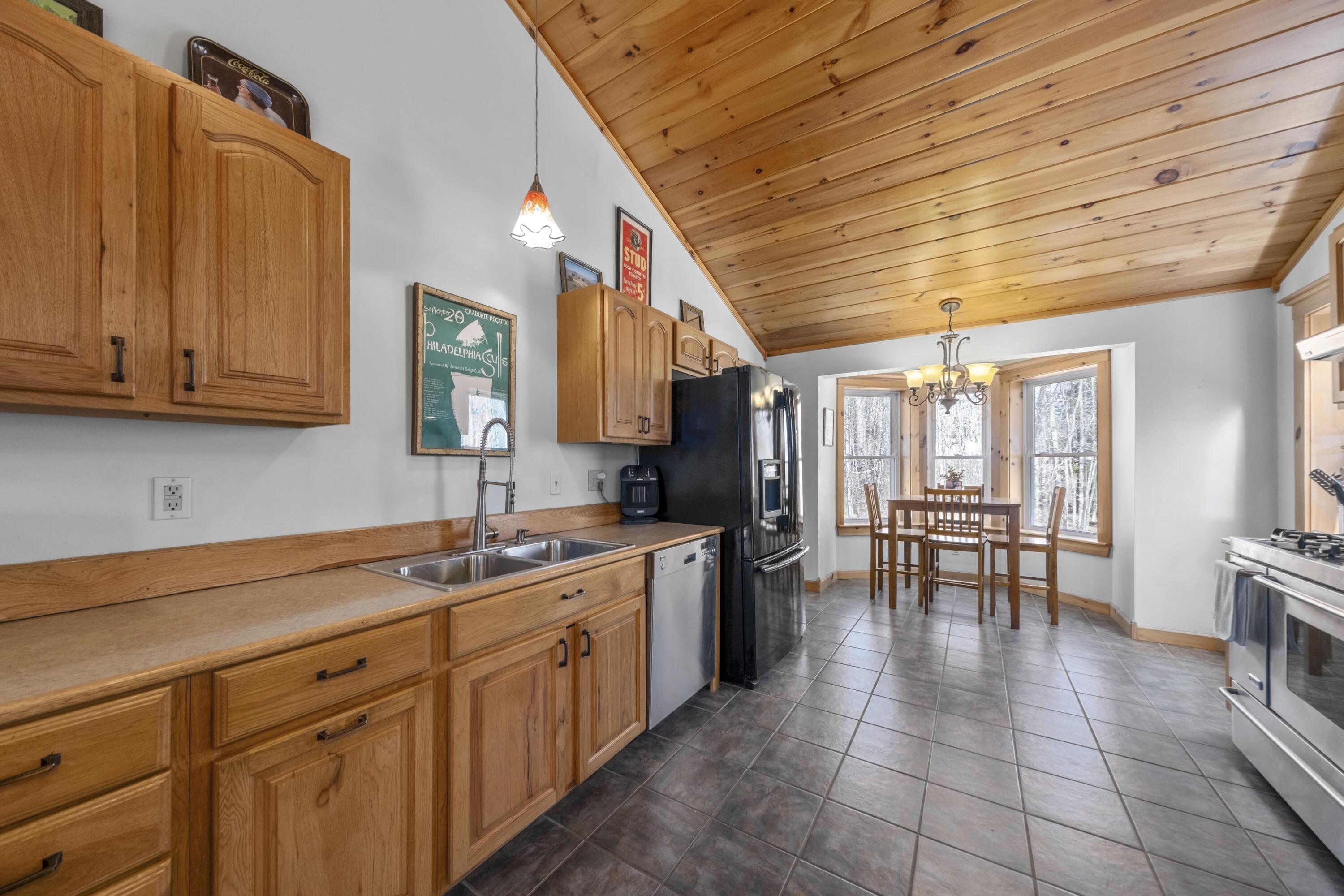 136 Waldoboro Road Washington, ME 04574 - Photo 11 of 58 Kitchen