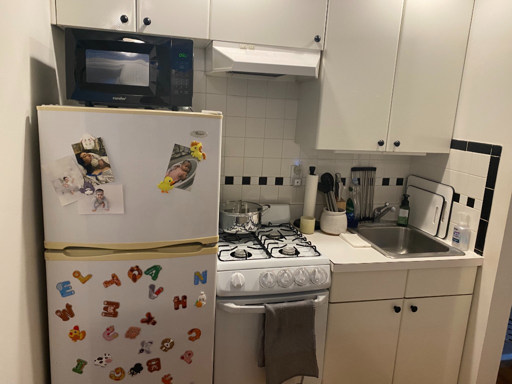1321 3rd Avenue, Unit 4B Manhattan, NY 10021 - Photo 5 of 10 Photo 5
