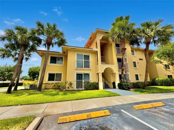 $1,900 | 9905 Westwood Drive, Unit 343, Tamarac, FL 33321