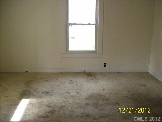 206 Poplar Street Clover, SC 29710 - Photo 7 of 8 Gallery Image 7
