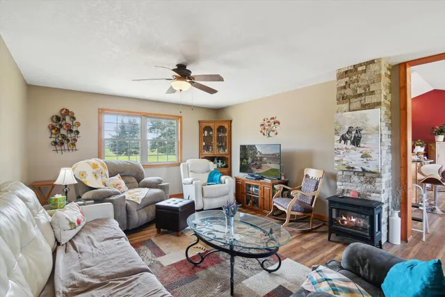 $599,999 | 1741 North Bunn Road, Hillsdale, MI 49242