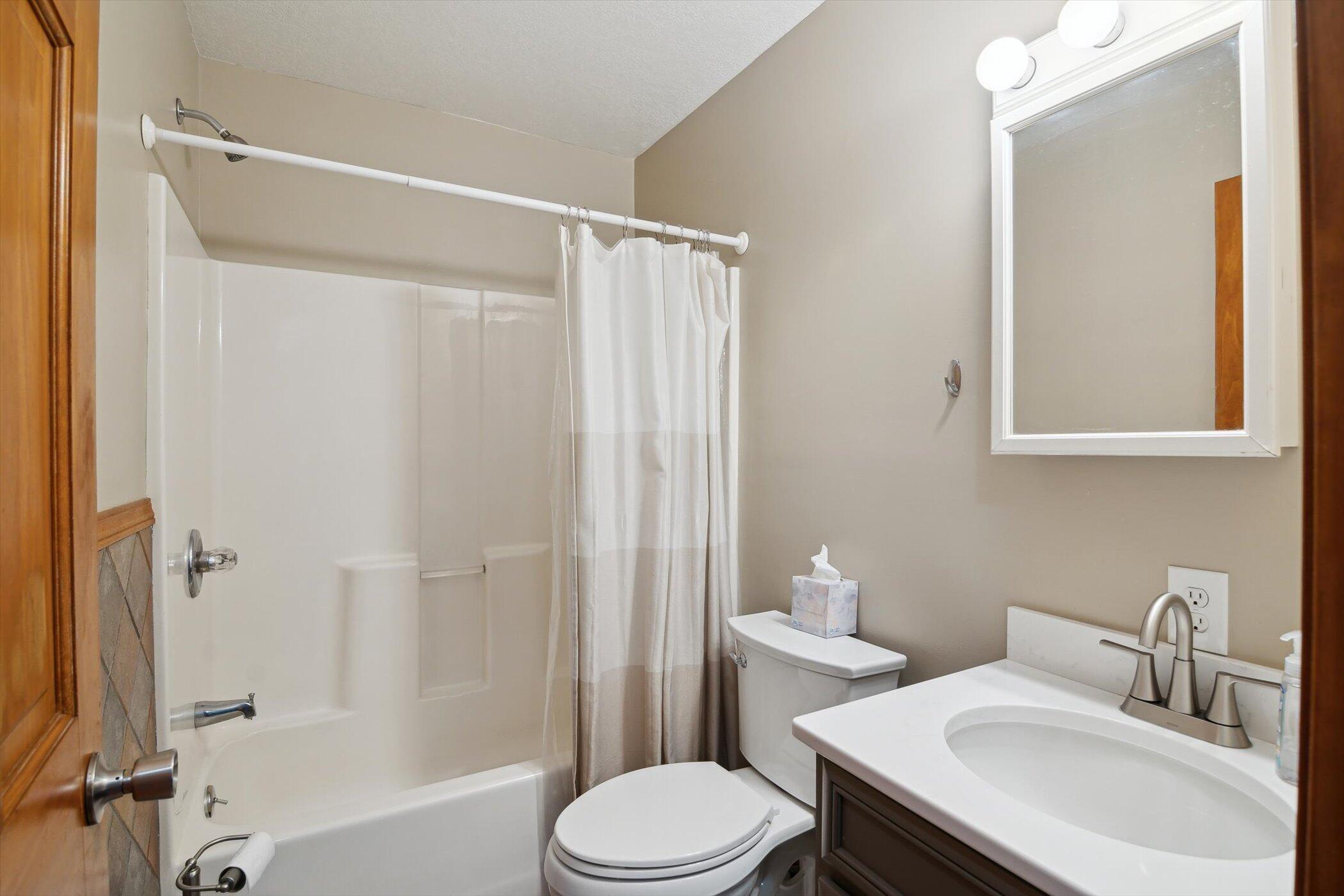 1741 North Bunn Road Hillsdale, MI 49242 - Photo 35 of 79 30-1741-N-Bunn-Rd-Hillsdale-MI-49242-Win