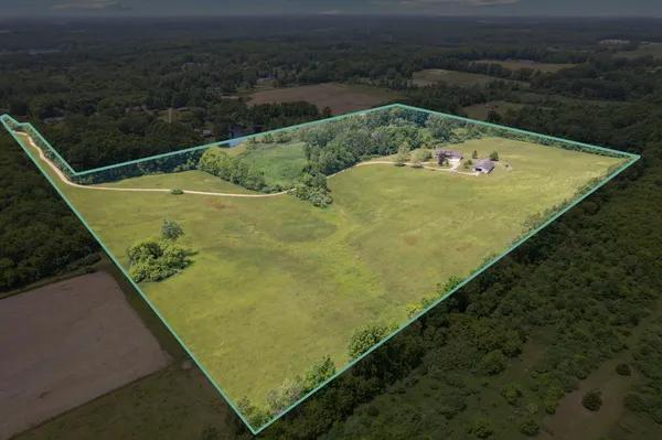 $525,000 | 1741 North Bunn Road, Hillsdale, MI 49242