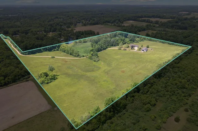 $599,999 | 1741 North Bunn Road, Hillsdale, MI 49242