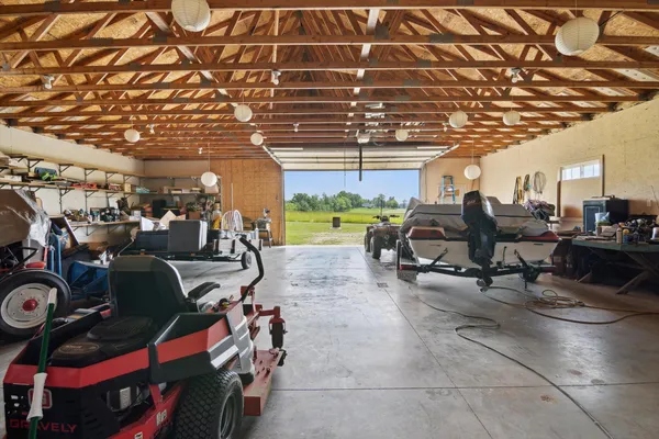 $525,000 | 1741 North Bunn Road, Hillsdale, MI 49242