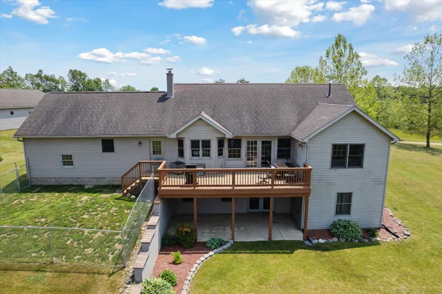 $599,999 | 1741 North Bunn Road, Hillsdale, MI 49242