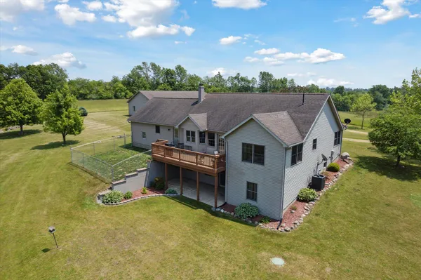 $525,000 | 1741 North Bunn Road, Hillsdale, MI 49242