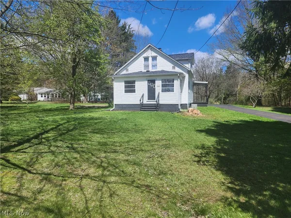$275,000 | 3187 Grenfall Road, Barberton, OH 44203