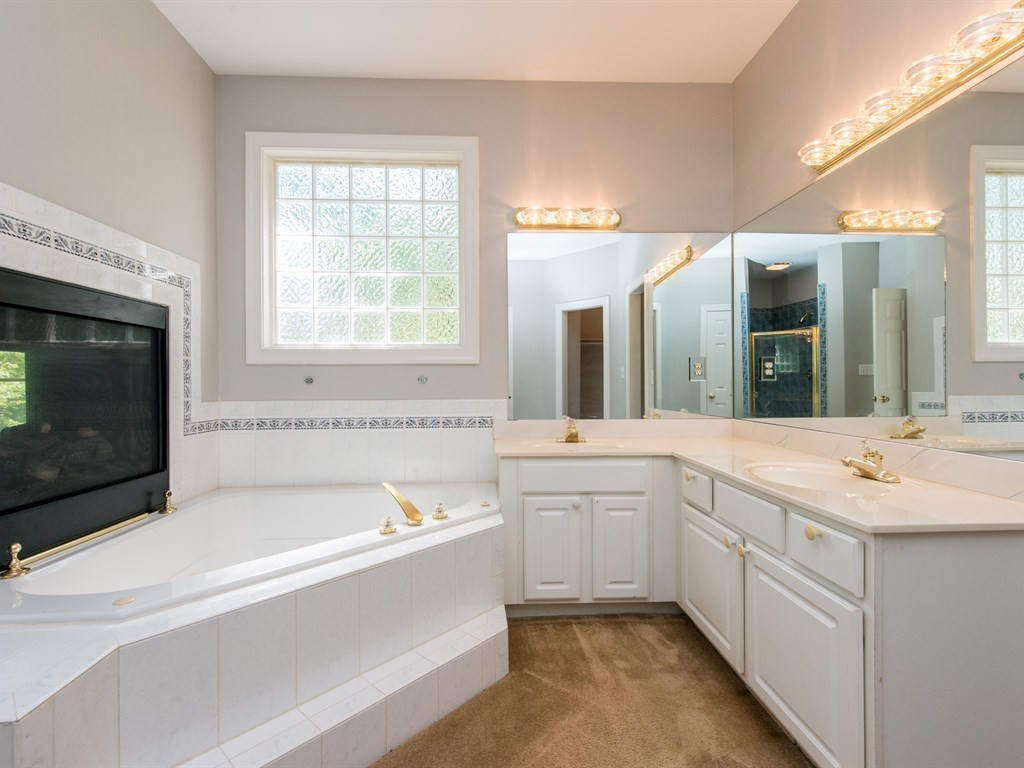 2833 Anfield Road Raleigh, NC 27606 - Photo 18 of 24 Photo 18