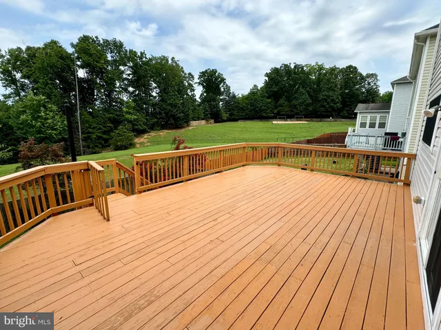 a view of yard with porch