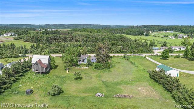 8198 Horton Bay Road Petoskey, MI 49770 - Photo 35 of 43