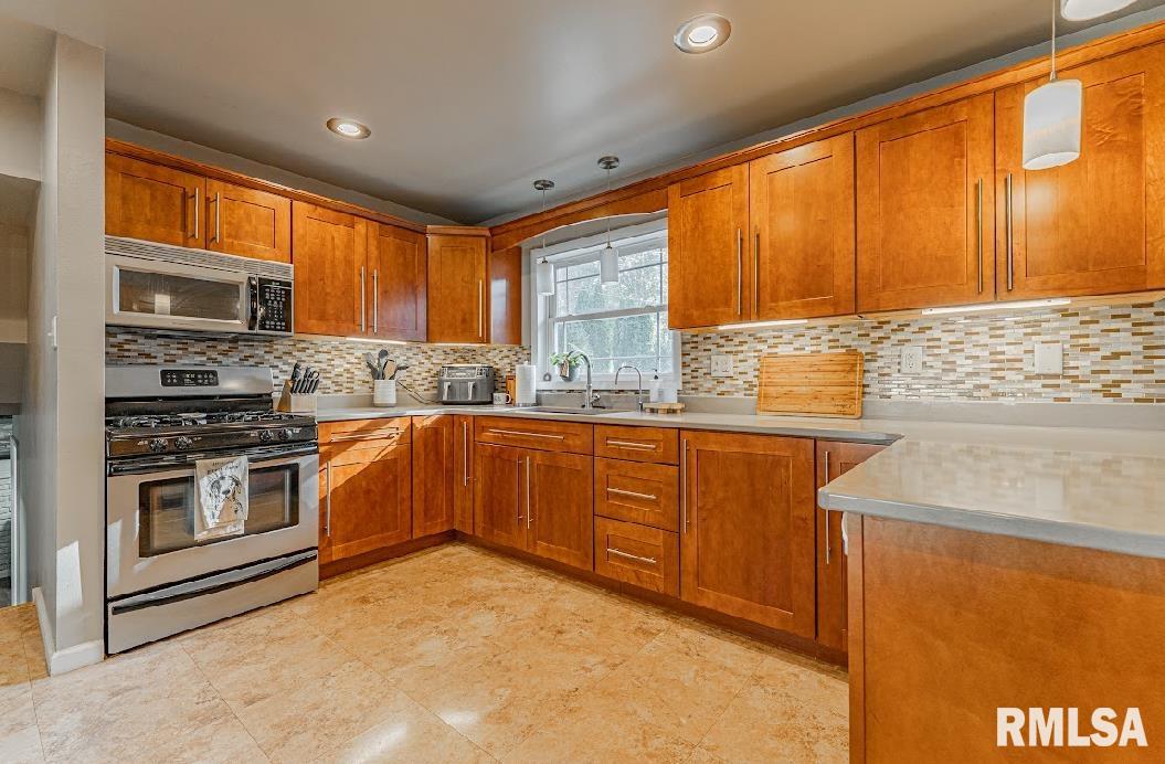 14 Rigg Drive Lincoln, IL 62656 - Photo 13 of 29 Gallery Image 13
