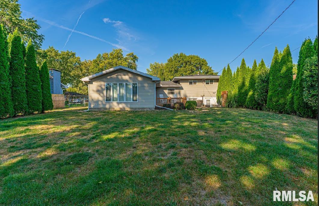 14 Rigg Drive Lincoln, IL 62656 - Photo 3 of 29 Gallery Image 3