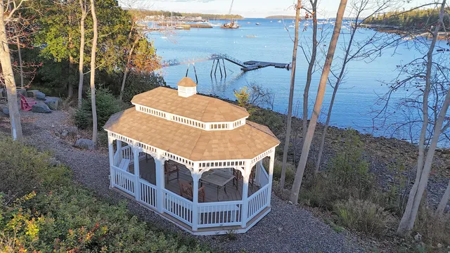 $1,950,000 | 471 Main Street, Southwest Harbor, ME 04679