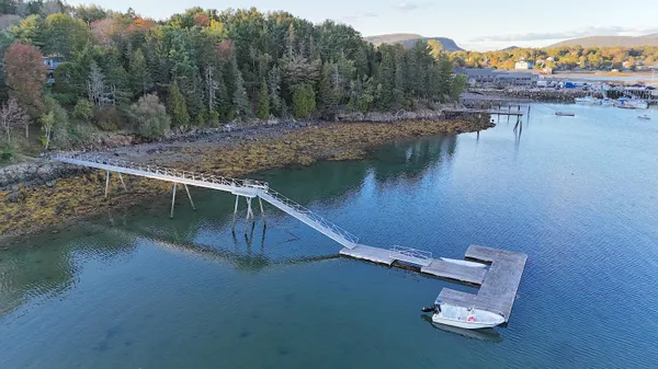 $1,950,000 | 471 Main Street, Southwest Harbor, ME 04679