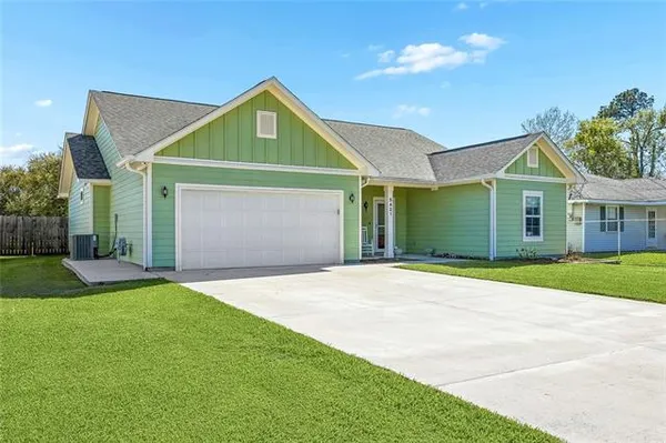 $478,000 | 5421 Ehret Road, Marrero, LA 70072