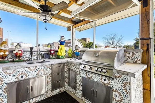 $478,000 | 5421 Ehret Road, Marrero, LA 70072