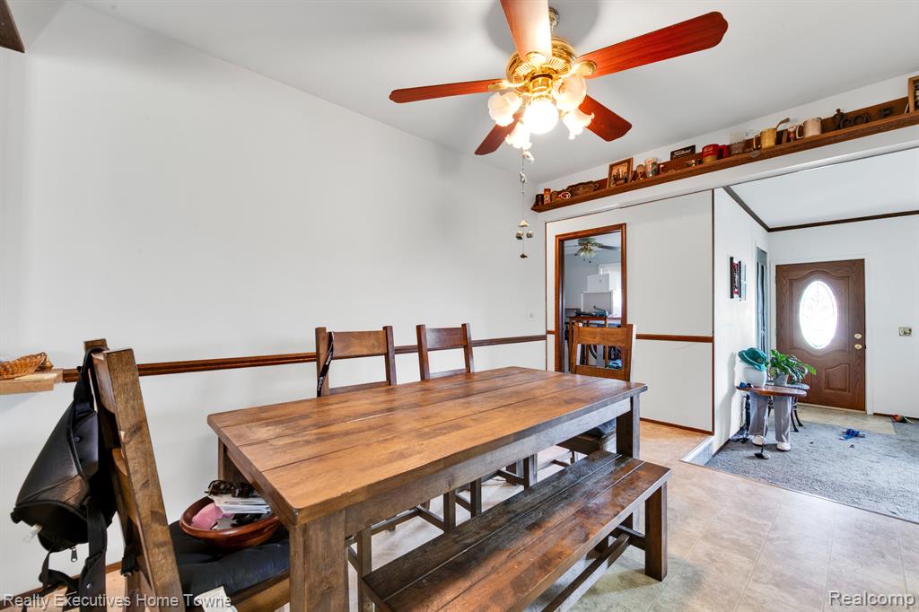 49545 Schoenherr Road Utica, MI 48315 - Photo 8 of 22