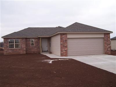 1042 South Mahn Avenue Springfield, MO 65802 - Photo 1 of 1 Primary Photo