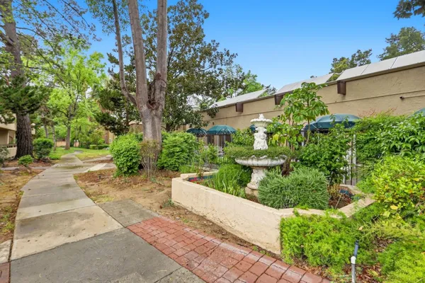 $399,000 | 309 Tradewinds Drive, Unit 8, San Jose, CA 95123