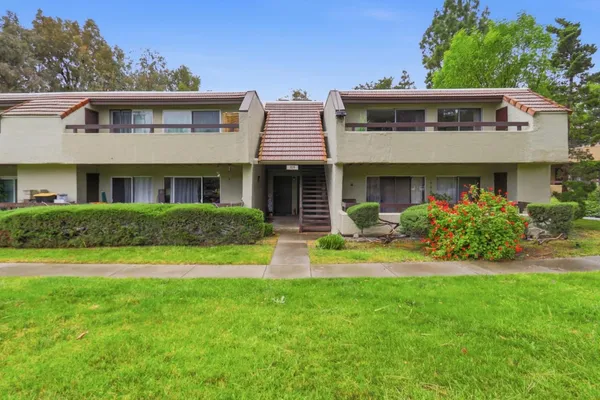 $399,000 | 309 Tradewinds Drive, Unit 8, San Jose, CA 95123
