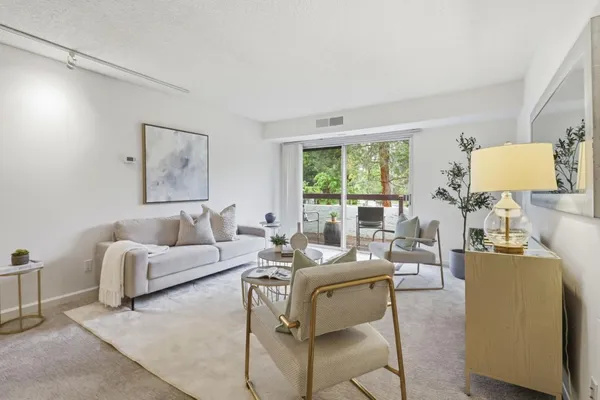 $399,000 | 309 Tradewinds Drive, Unit 8, San Jose, CA 95123