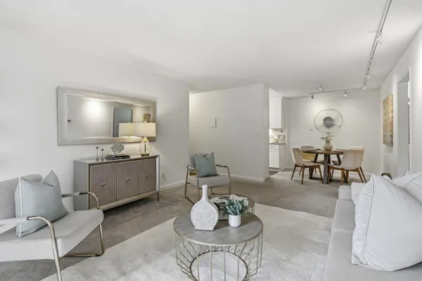 $399,000 | 309 Tradewinds Drive, Unit 8, San Jose, CA 95123