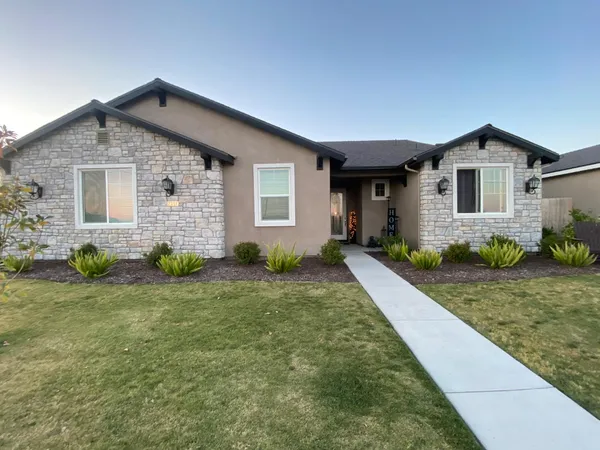 $670,000 | 2351 Ave 396, Kingsburg, CA 93631