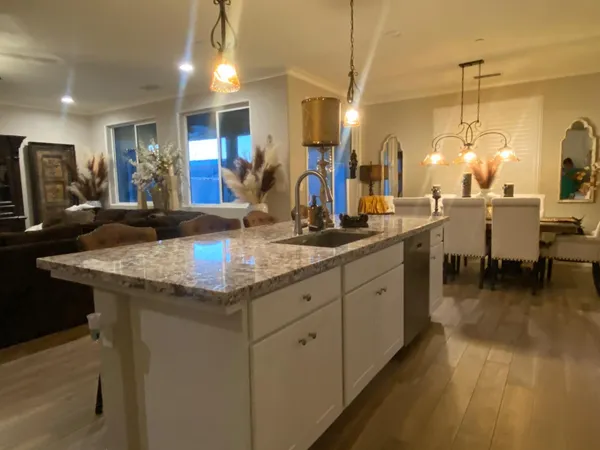 $670,000 | 2351 Ave 396, Kingsburg, CA 93631