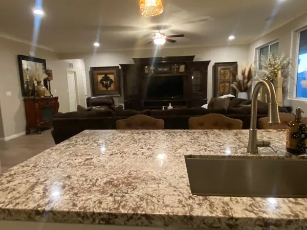 $670,000 | 2351 Ave 396, Kingsburg, CA 93631