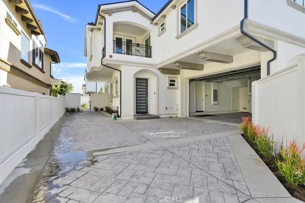 $8,500 | 1908 Perry Avenue, Unit B, Redondo Beach, CA 90278