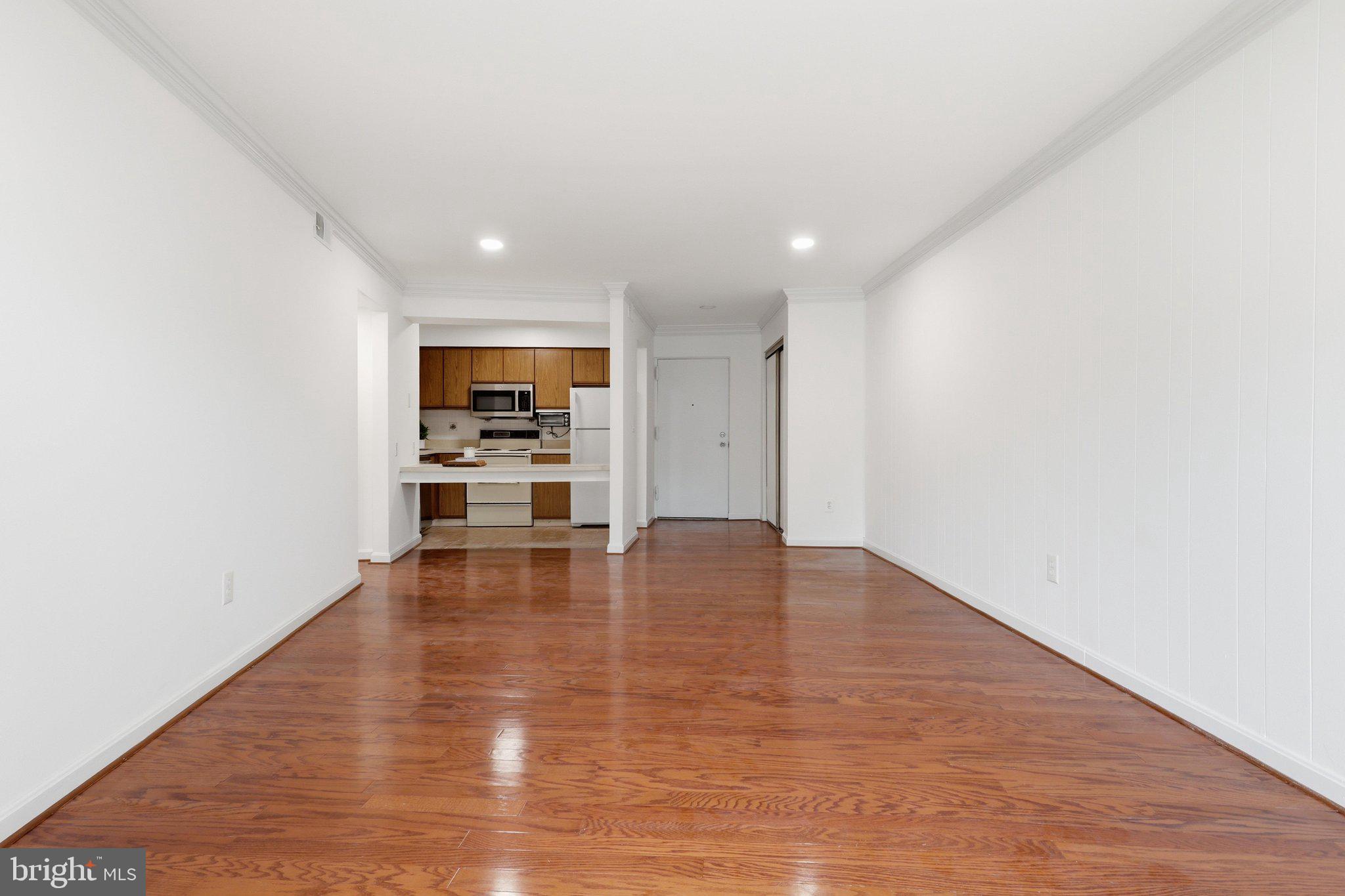 5810 Royal Ridge Drive, Unit G Springfield, VA 22152 - Photo 8 of 23