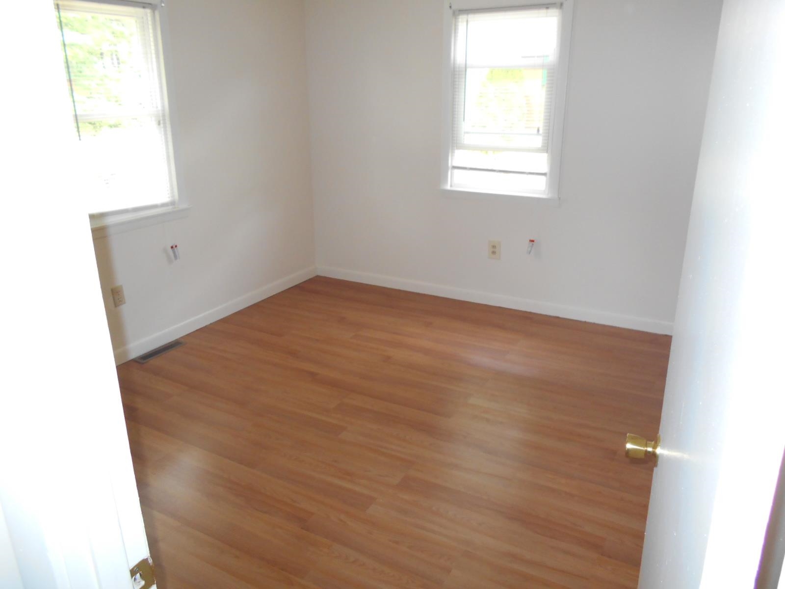 28-26 Forest Avenue Rochester, NH 03868 - Photo 7 of 13