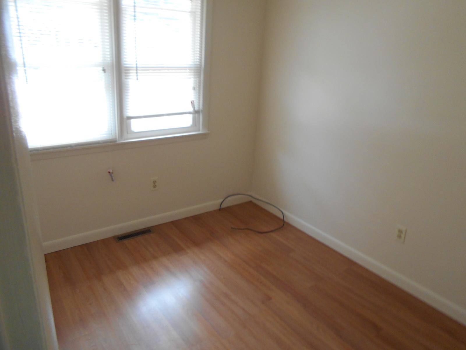 28-26 Forest Avenue Rochester, NH 03868 - Photo 8 of 13