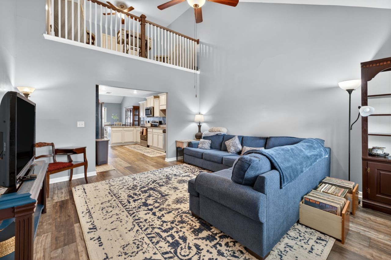 2040 Alysheba Run Murfreesboro, TN 37128 - Photo 2 of 22