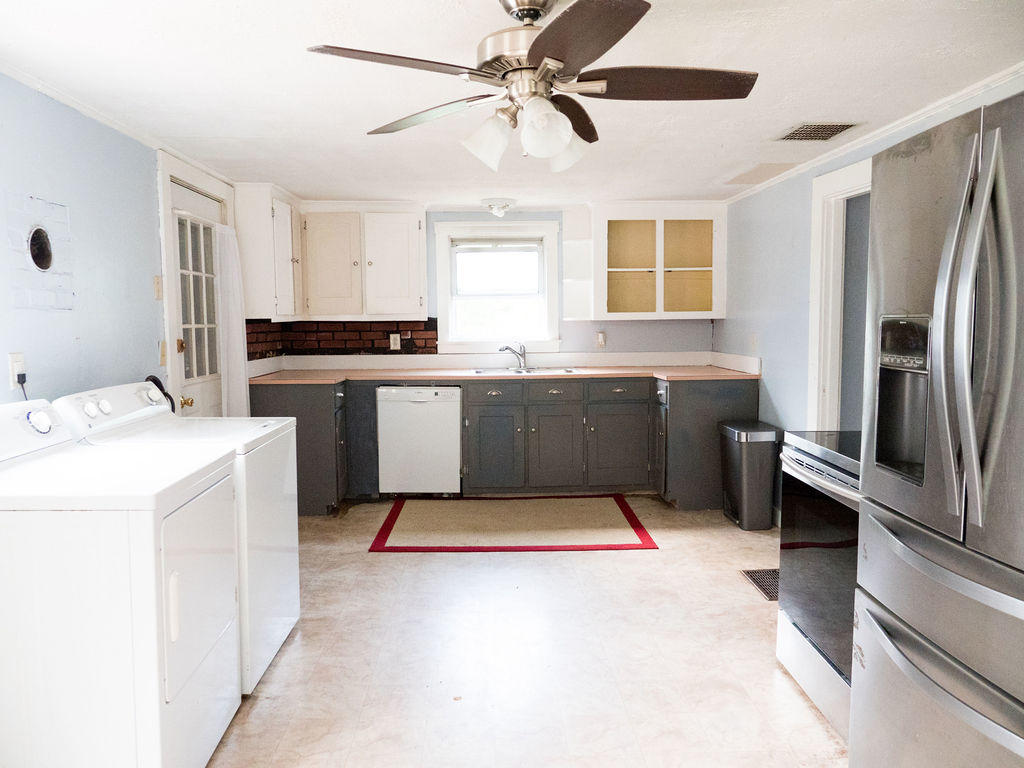 896 Cape Road Limington, ME 04049 - Photo 4 of 57 896caperoadlimingtonmaine(36of59)