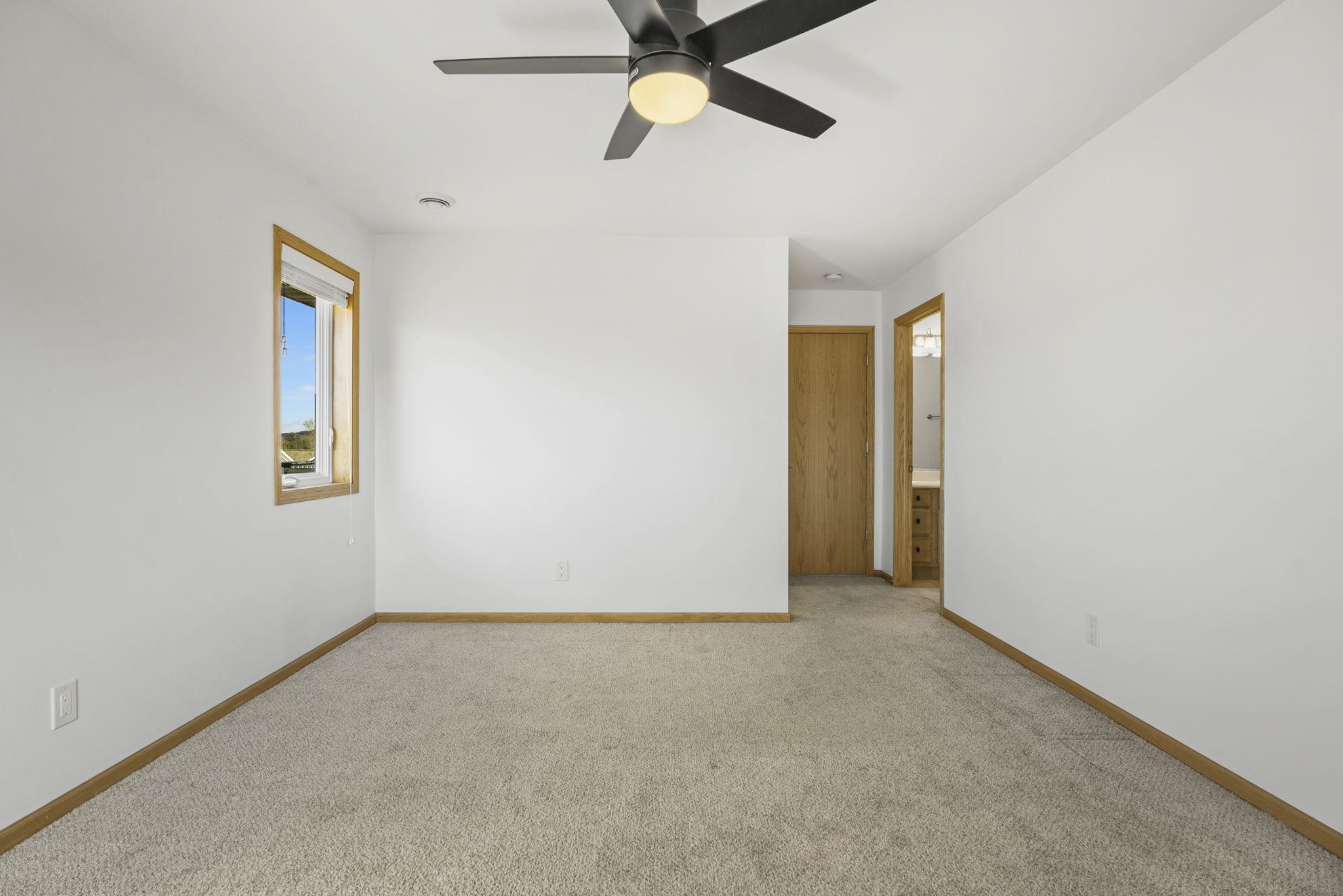 190 Valley Lodi, WI 53555 - Photo 11 of 19