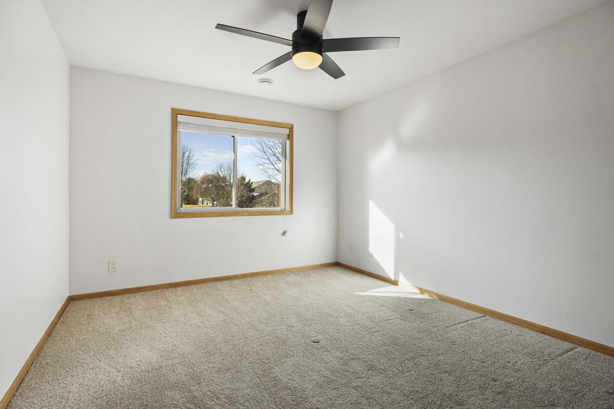 190 Valley Lodi, WI 53555 - Photo 13 of 19