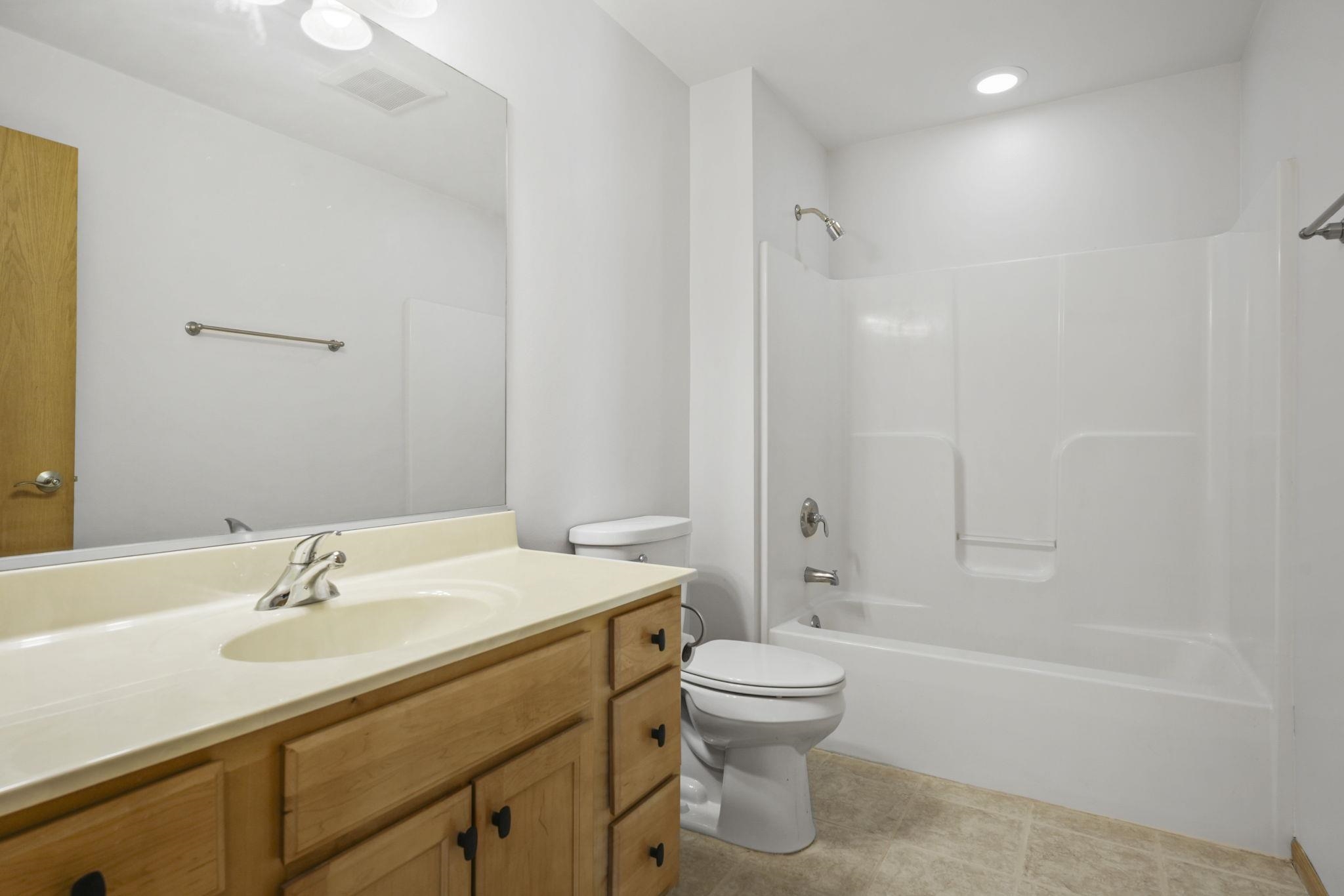 190 Valley Lodi, WI 53555 - Photo 17 of 19