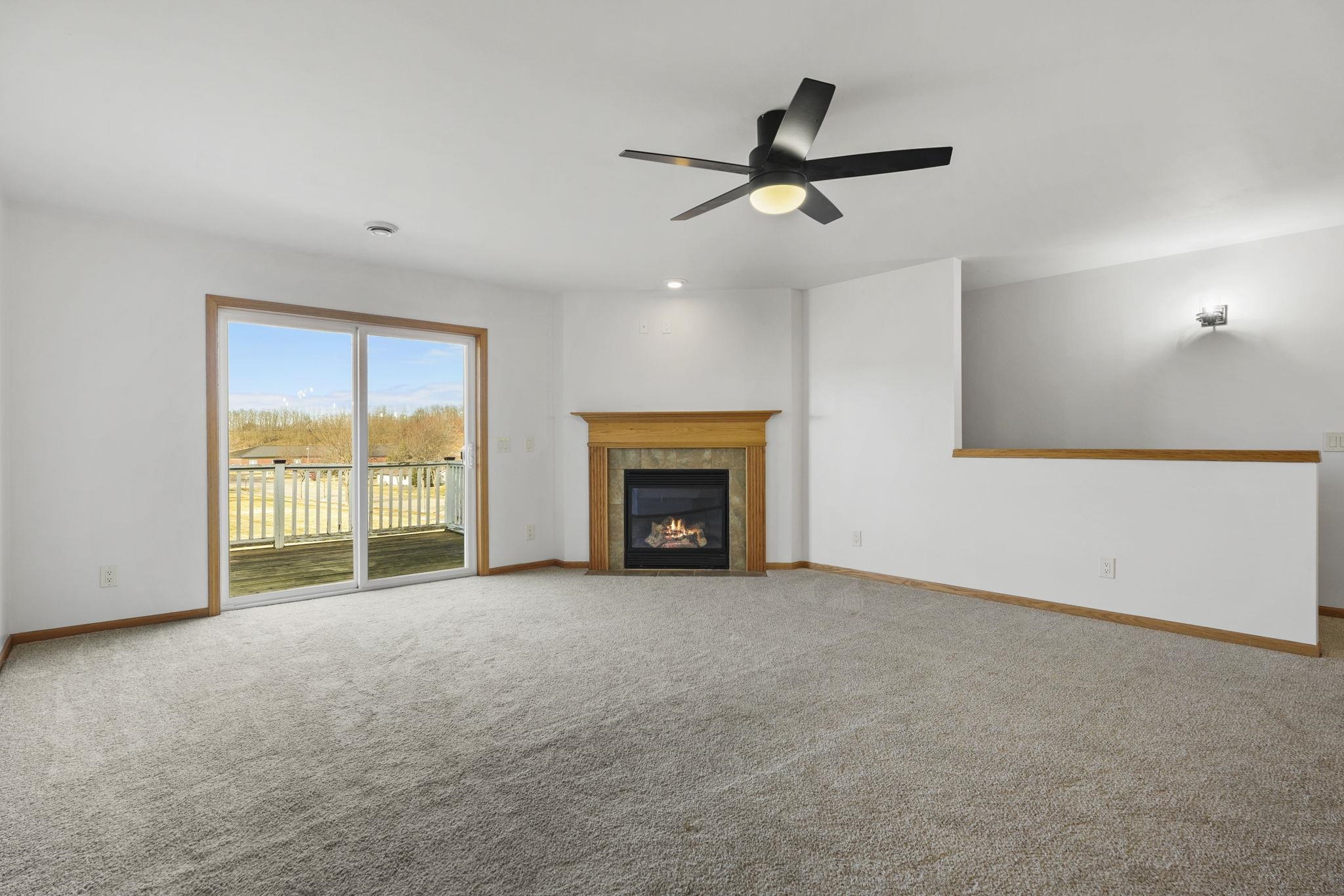 190 Valley Lodi, WI 53555 - Photo 3 of 19