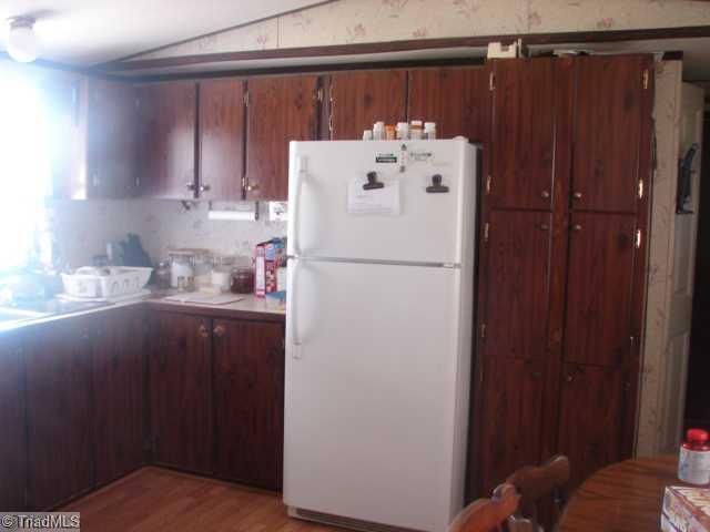 1785 Riverview Rdl Extension Lexington, NC 27292 - Photo 3 of 12 Kitchen. view of kitchen. dining table to the right.