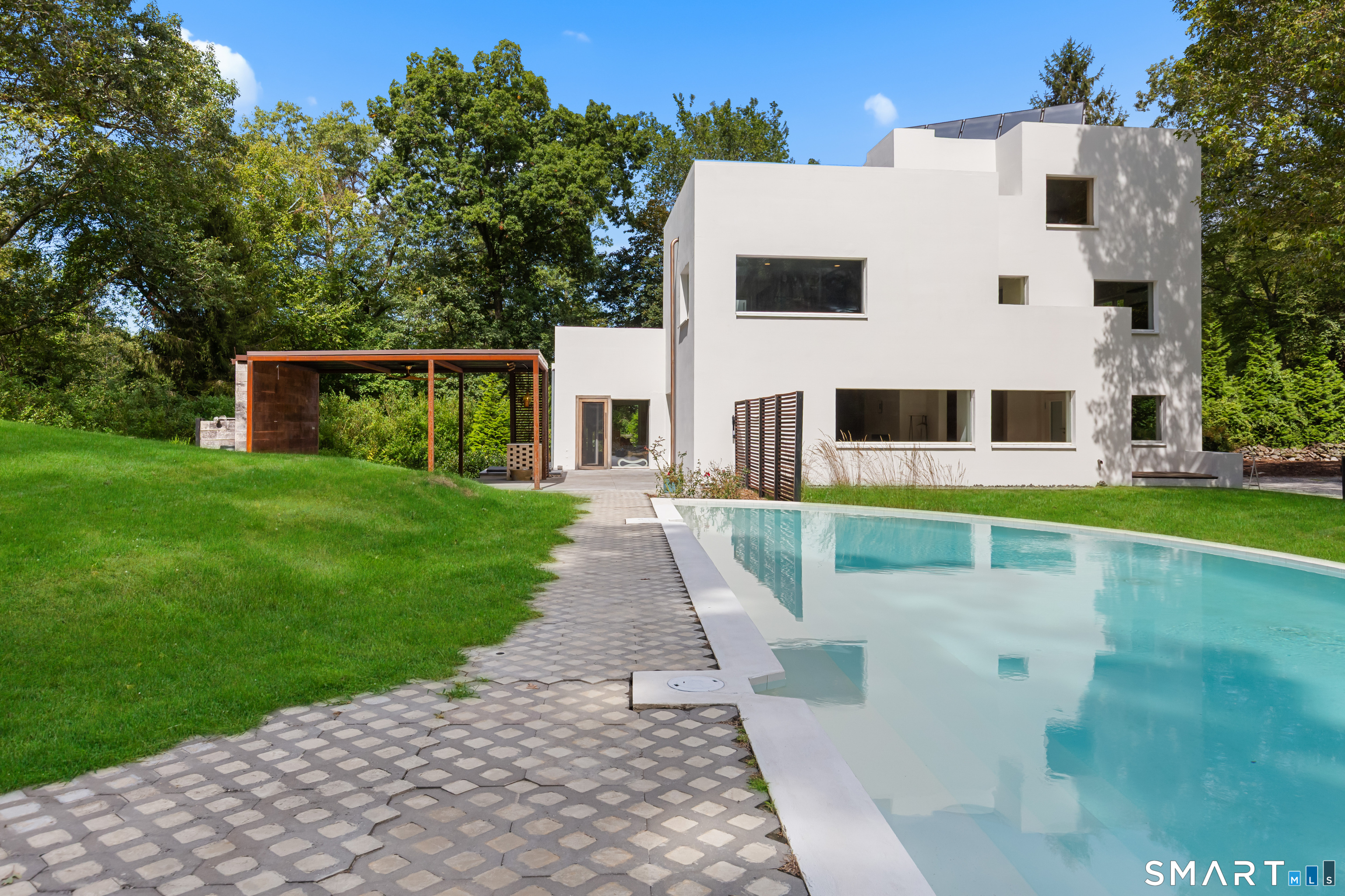 118 Roseville Road Westport, CT 06880 - Photo 2 of 40