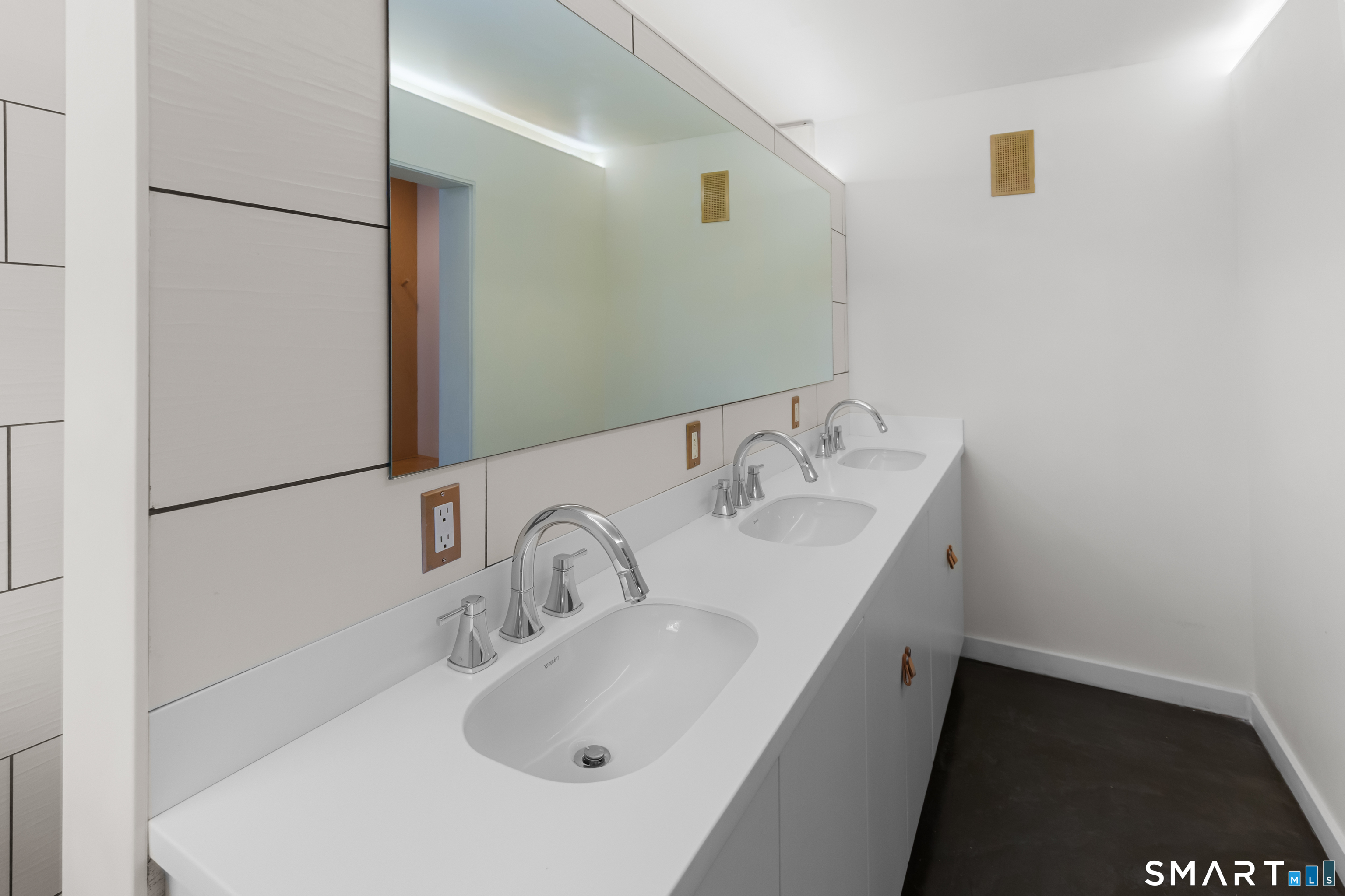 118 Roseville Road Westport, CT 06880 - Photo 23 of 40