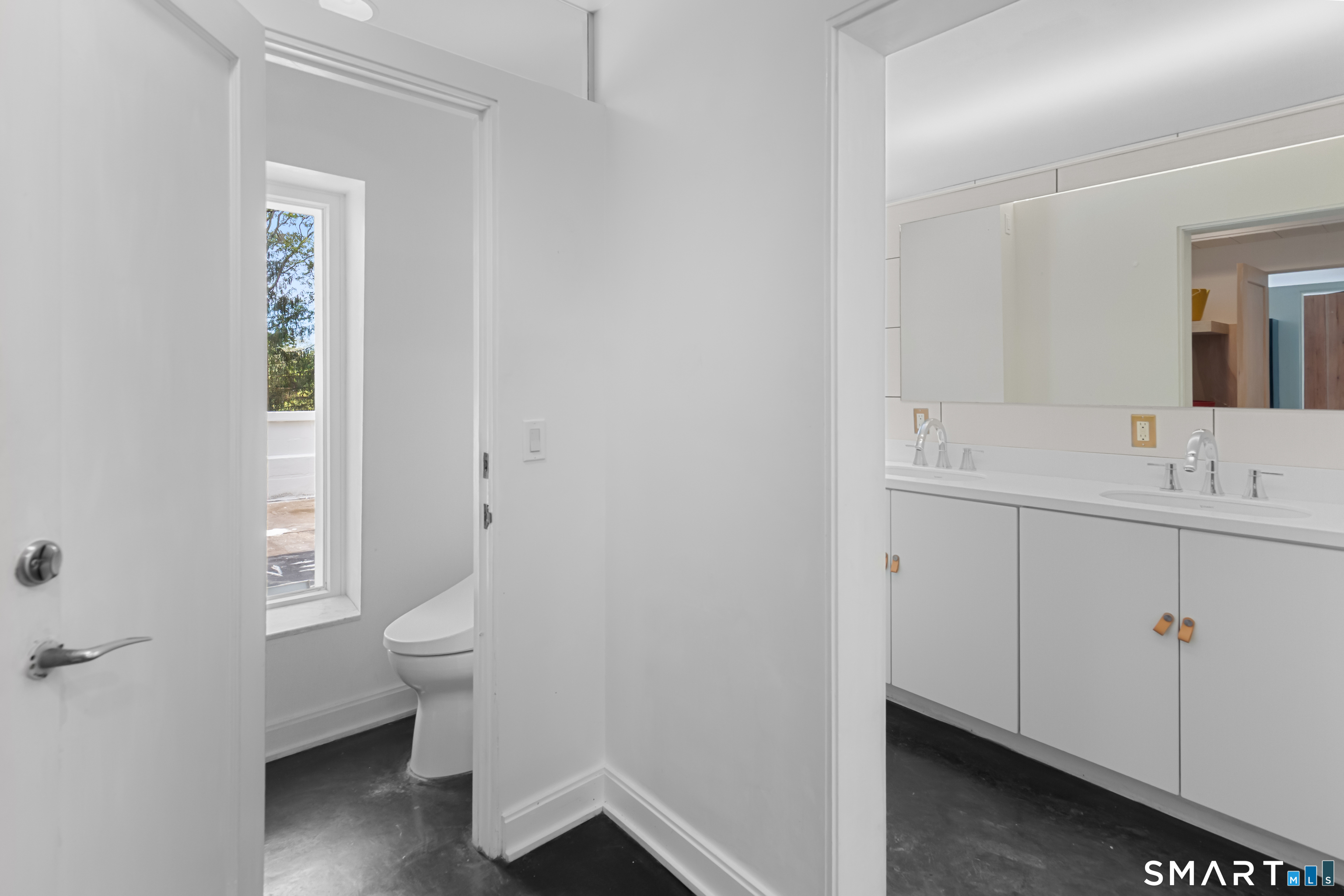 118 Roseville Road Westport, CT 06880 - Photo 25 of 40