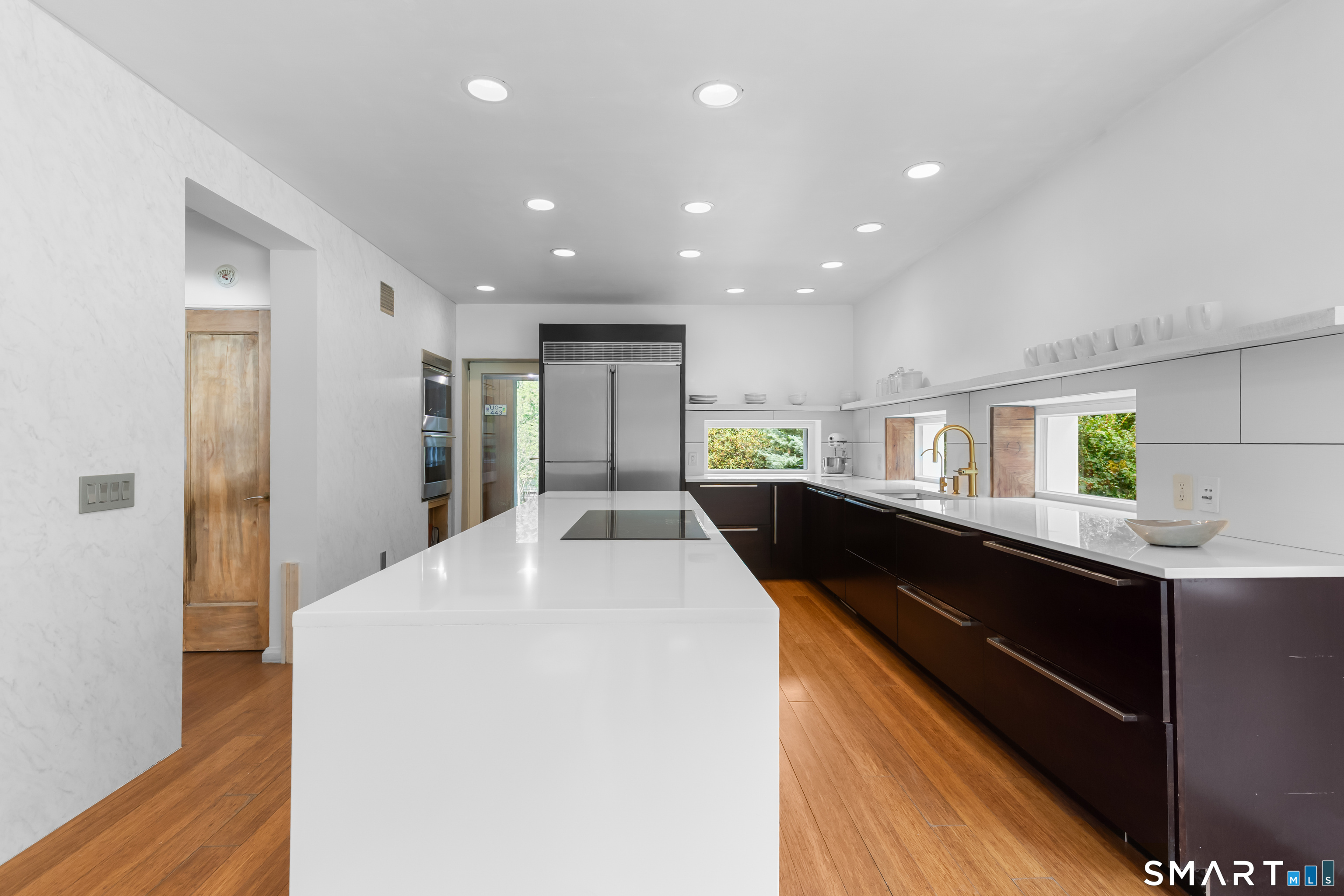 118 Roseville Road Westport, CT 06880 - Photo 7 of 40