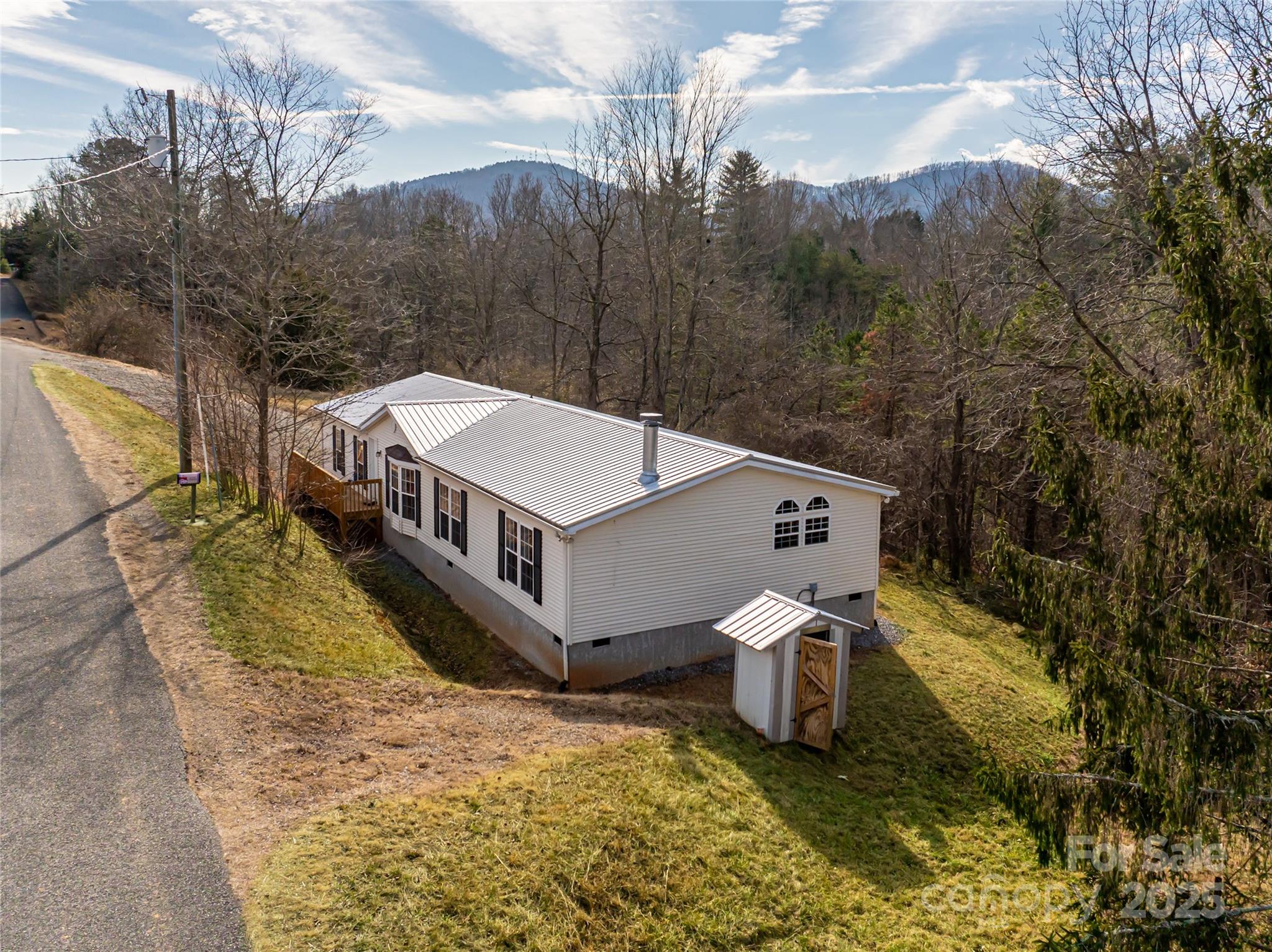 107 Cole Road Leicester, NC 28748 - Photo 30 of 32 Gallery Image 30