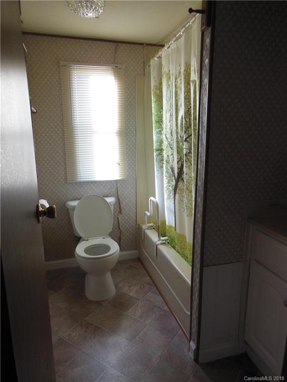 901 Tinsley Road, Unit SEE Brevard, NC 28712 - Photo 10 of 17 Gallery Image 10